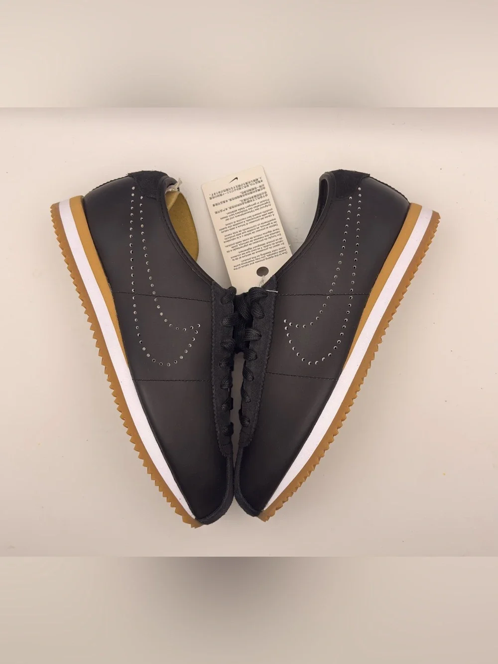 Nike Cortez Leather Black Gum Sneakers Women’s Size 9 NIB